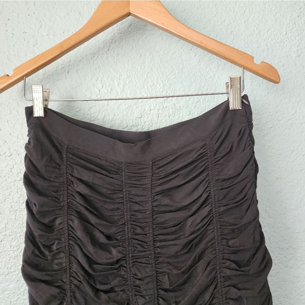 Burberry Black Ruched Midi Skirt - Picture 5 of 12